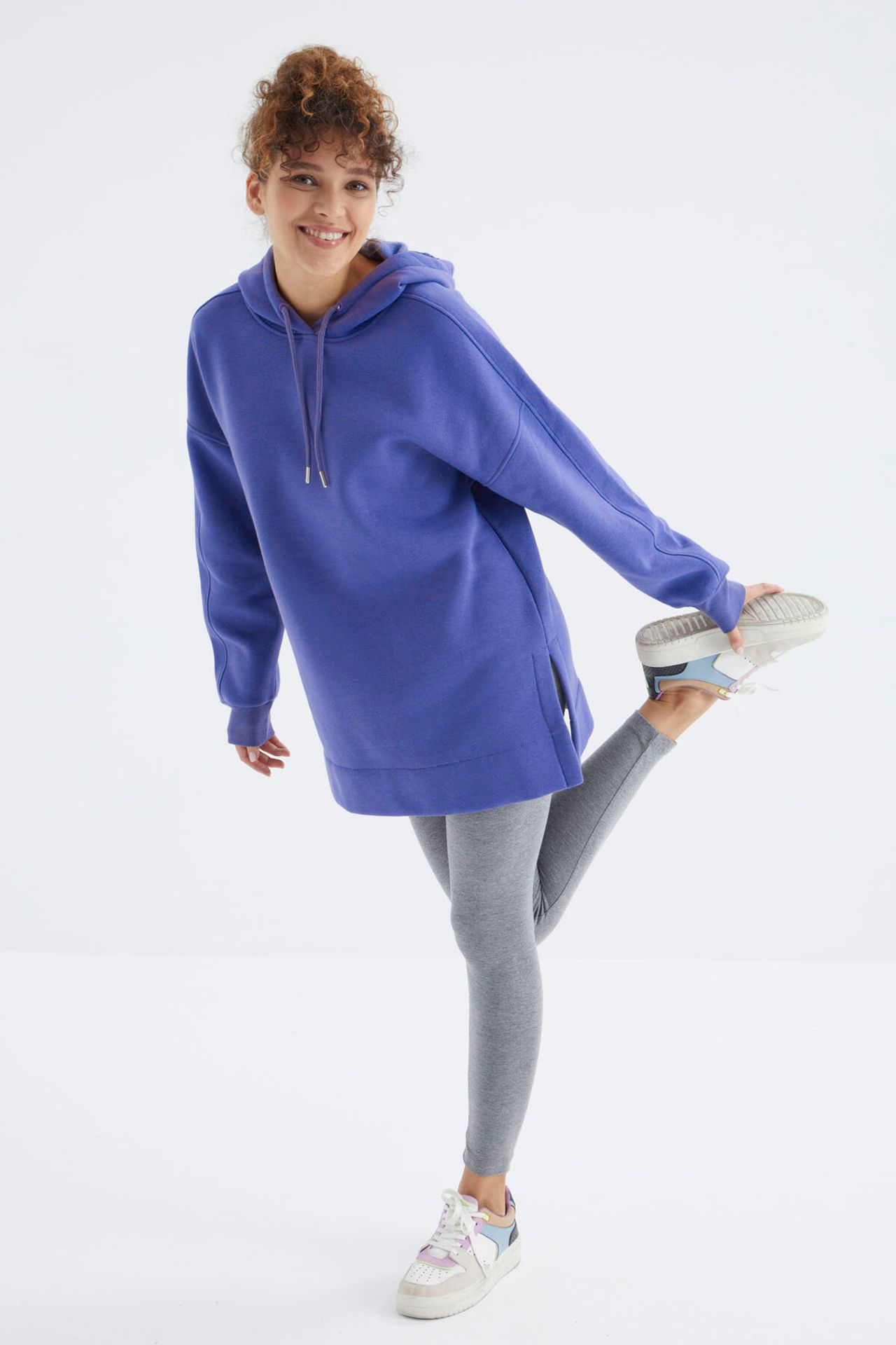 TOMMY Oversized Hooded Sweatshirt With Pocket 3