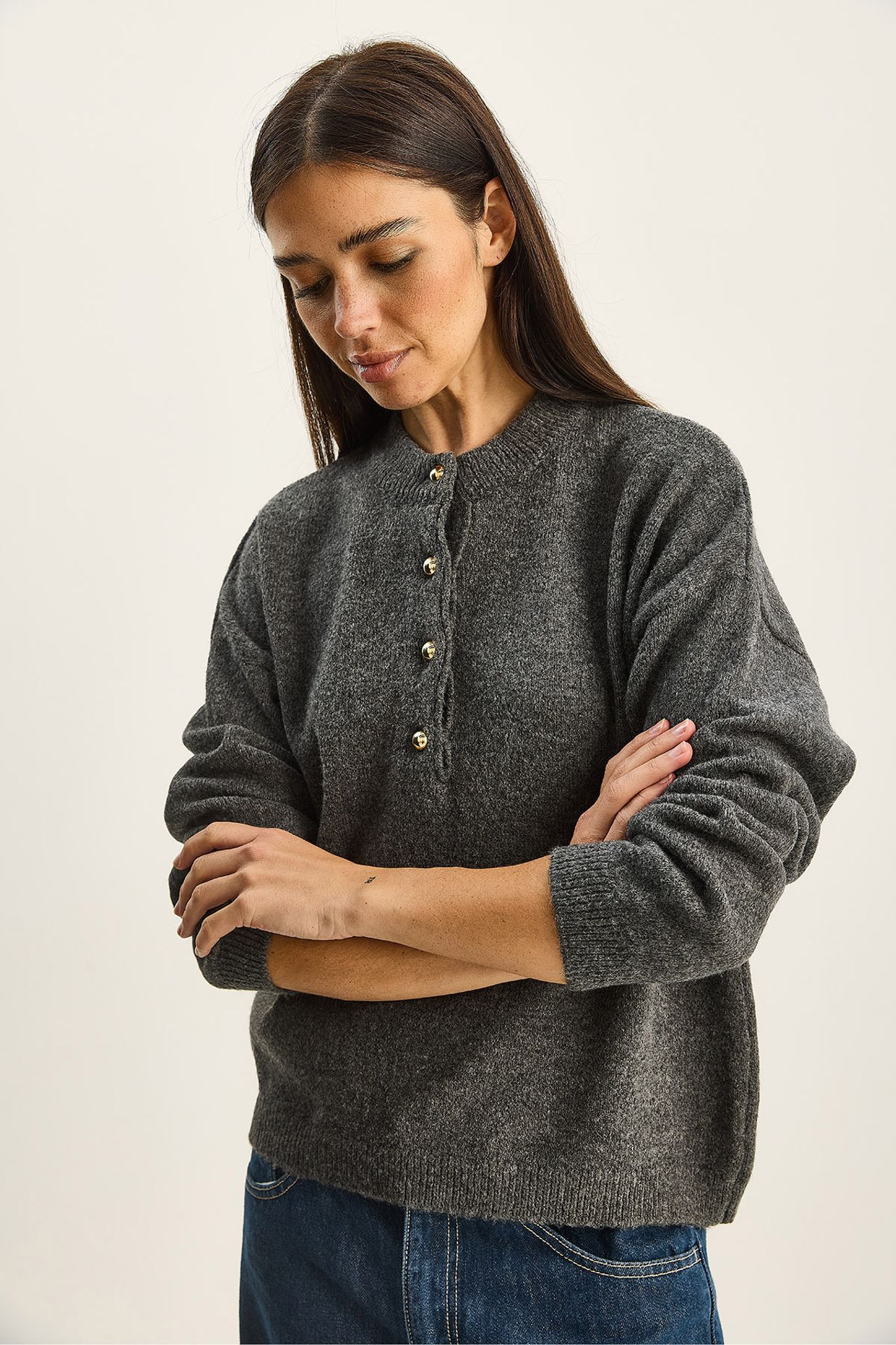 LUCCI Button Collar Knit Sweater 3