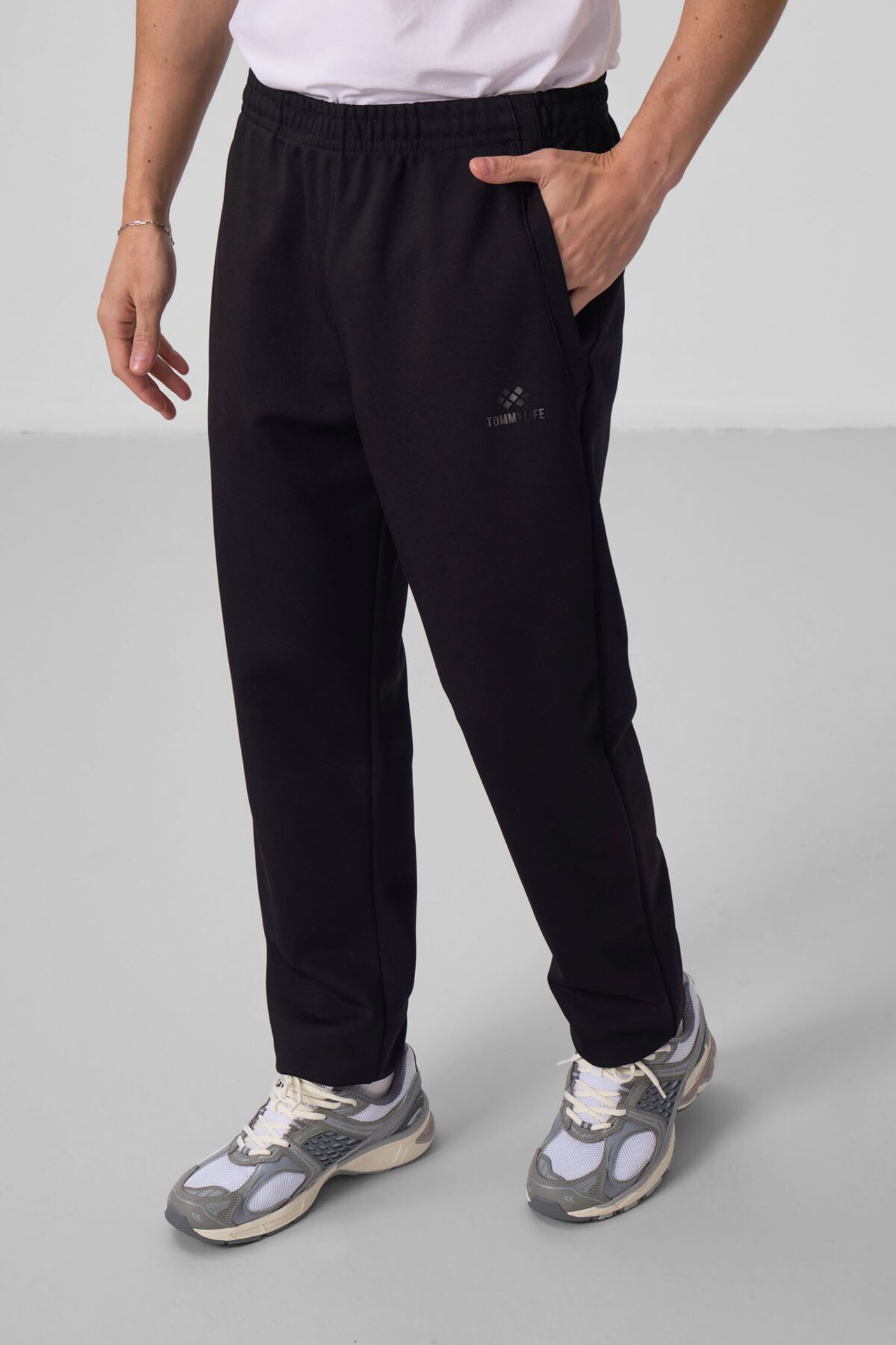 TOMMY Men's Long-sleeve Zip Sweatshirt And Pants Set 3