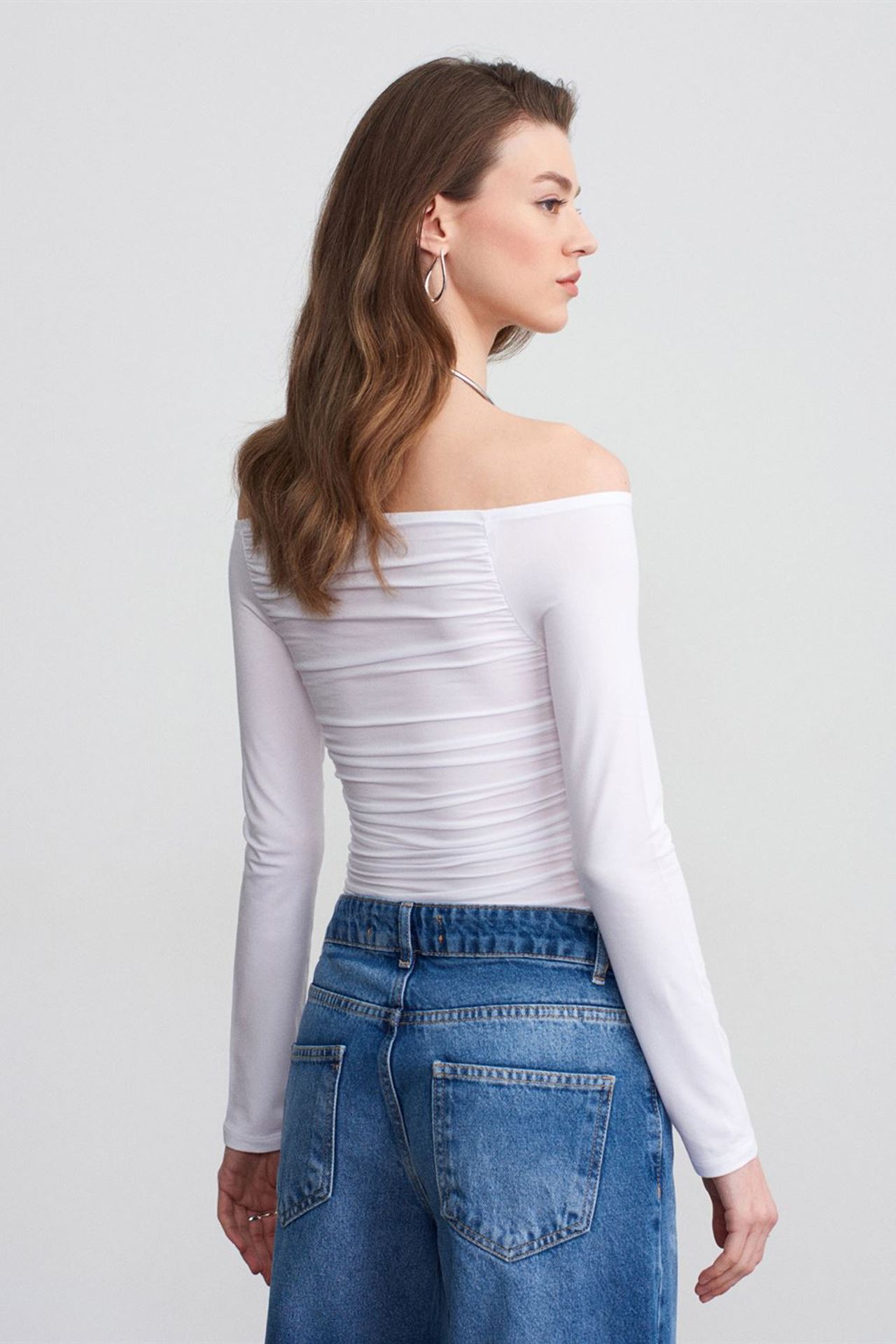 DILVIN Off-Shoulder Slim Fit Knit Blouse 2