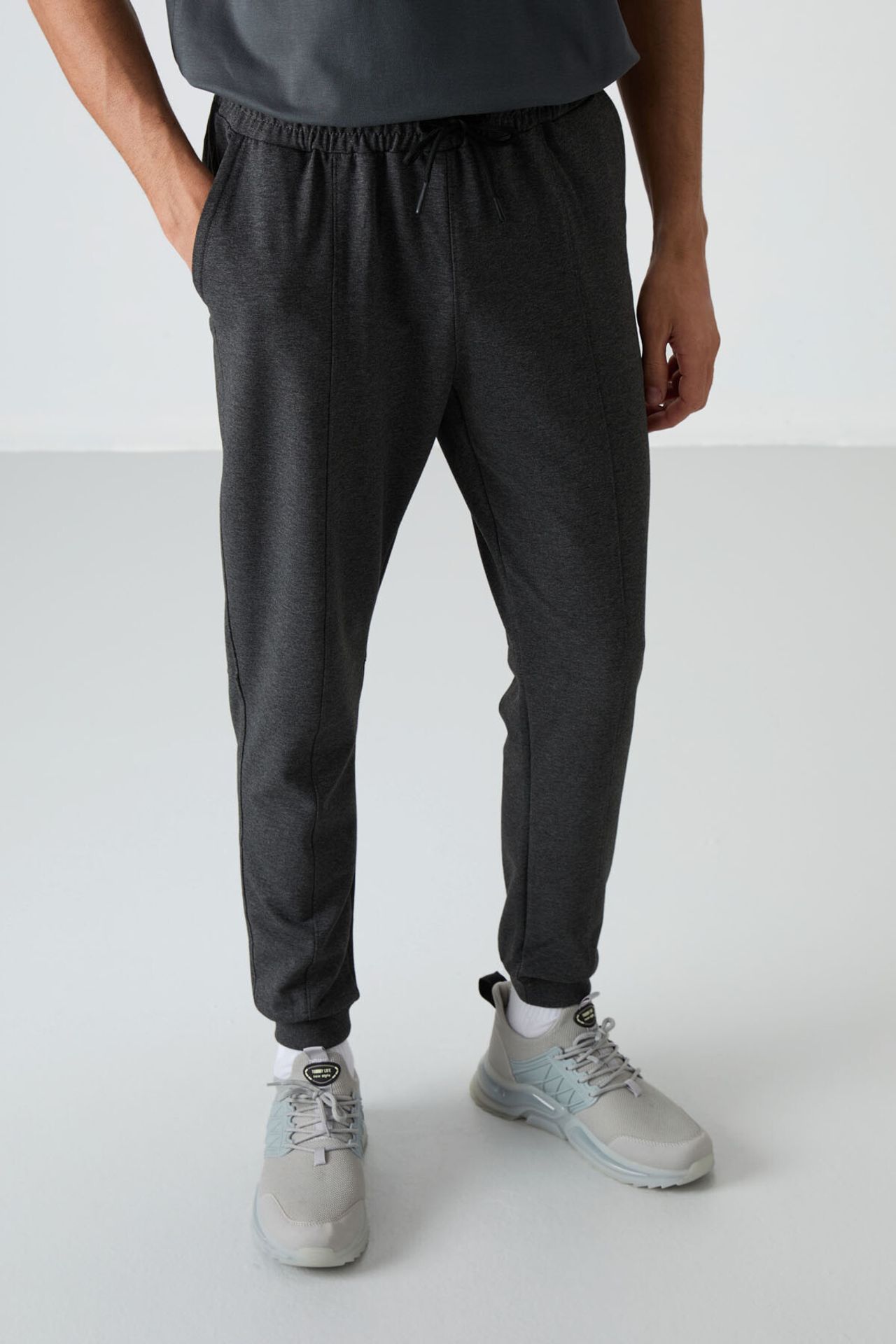 TOMMY Men's Fleece Jogger Sweatpants 4