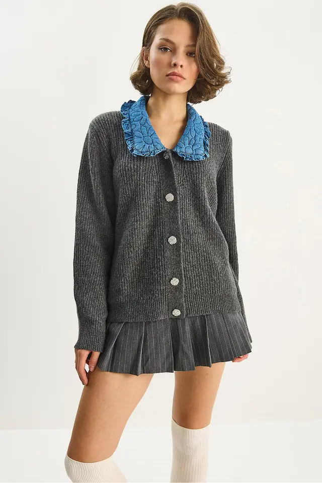LUCCI Knit Cardigan with Collar Detail