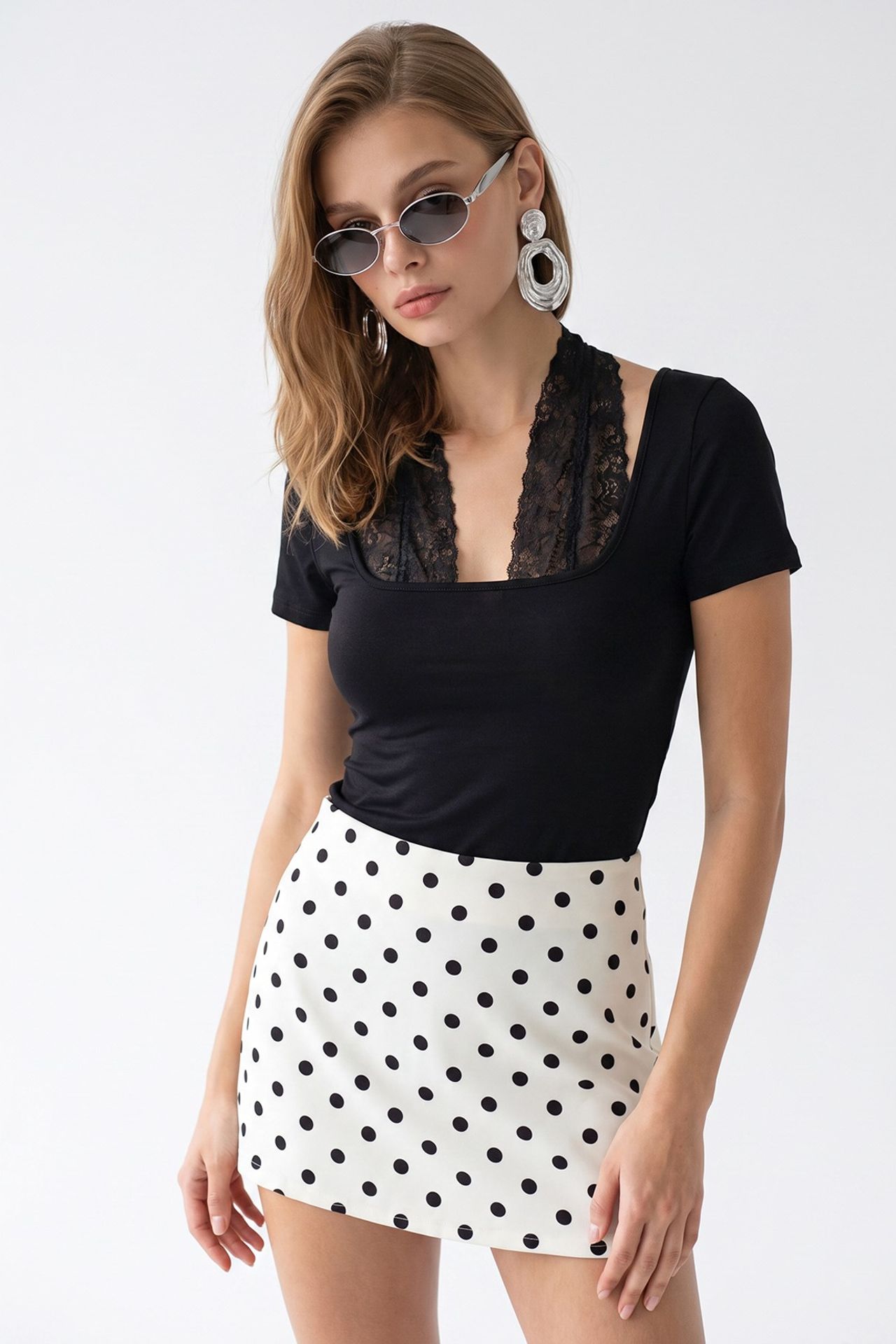 MIXRAY Lace Viscose U-Neck Slim Fit Blouse 6