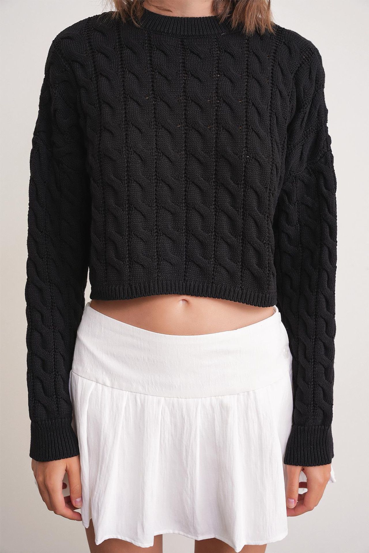 Mixray Cable Knit Pattern Crew Neck Sweater 5