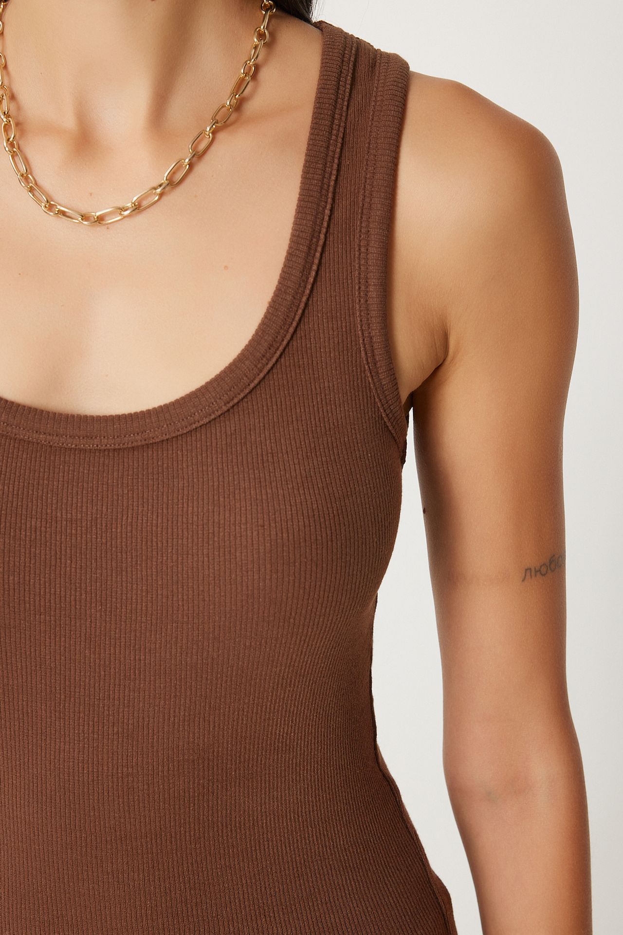 ISTANBUL Fitted U Collar Knitted 2- Pack Tank Top 3