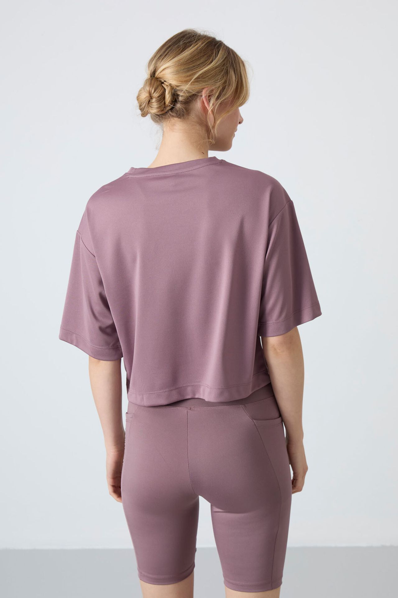 TOMMY Oversized Crew Neck T-Shirt With Pocket 6