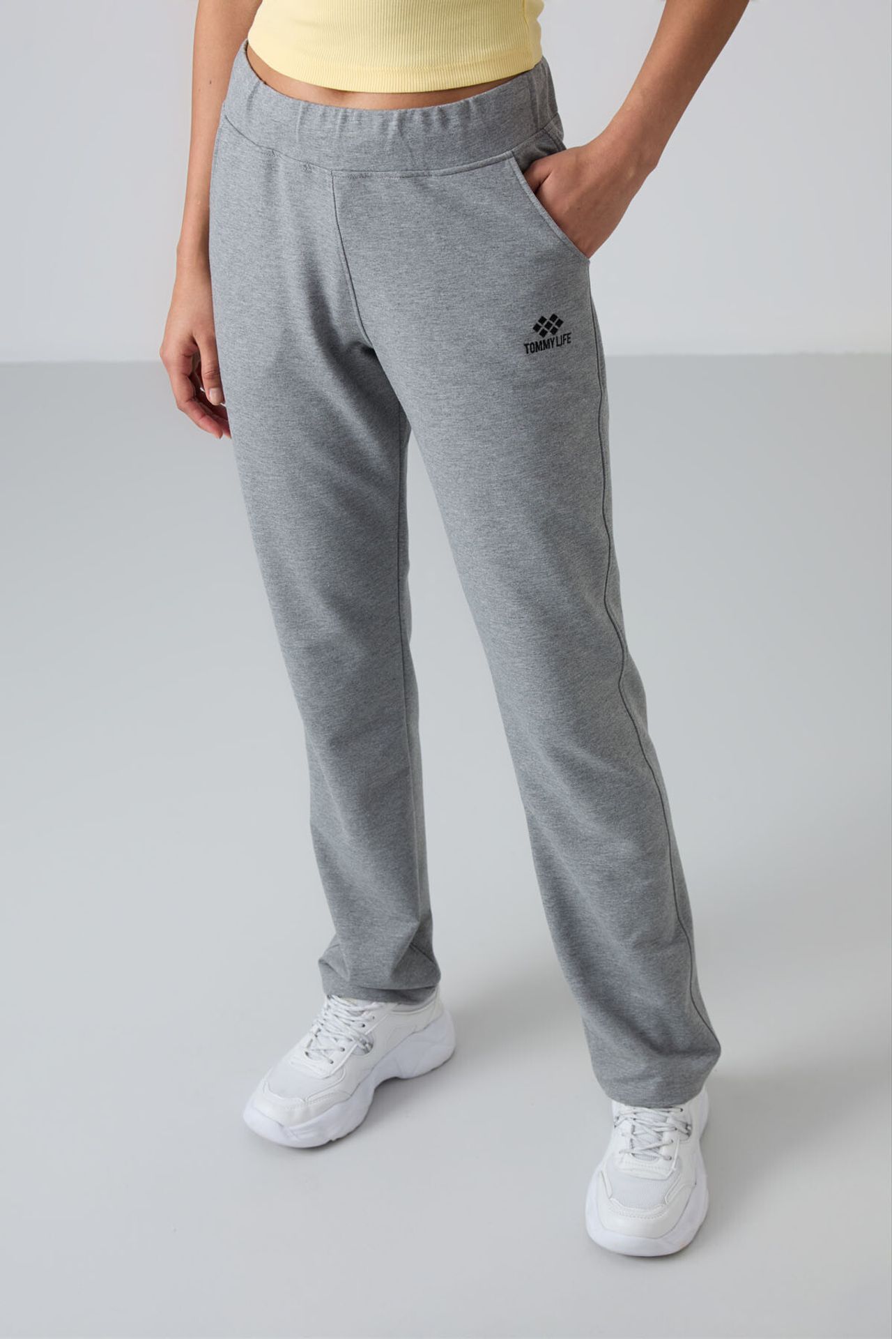 TOMMY High-Waist Straight-Leg Sweatpants 2