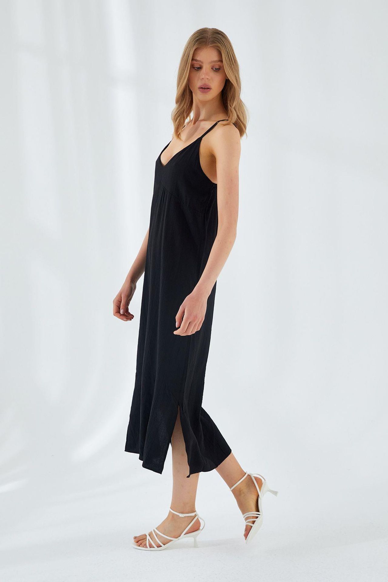 Mixray V-Neck Slit Midi Dress 2
