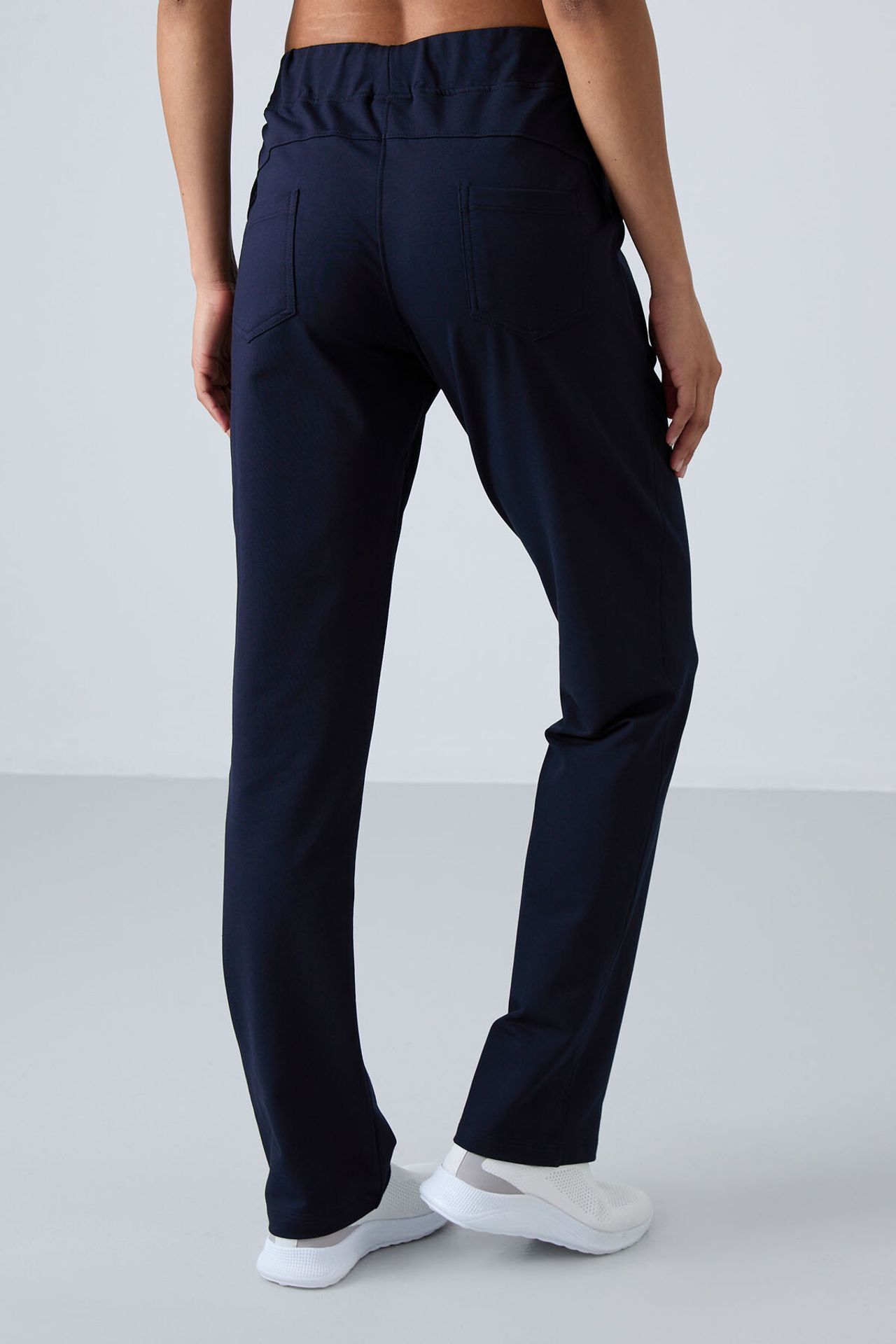 TOMMY High-Waist Straight-Leg Sweatpants 4
