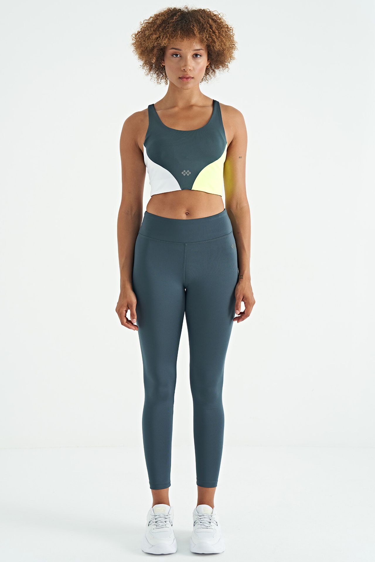 TOMMY Women's Colour-block Cropped Sports Top 2