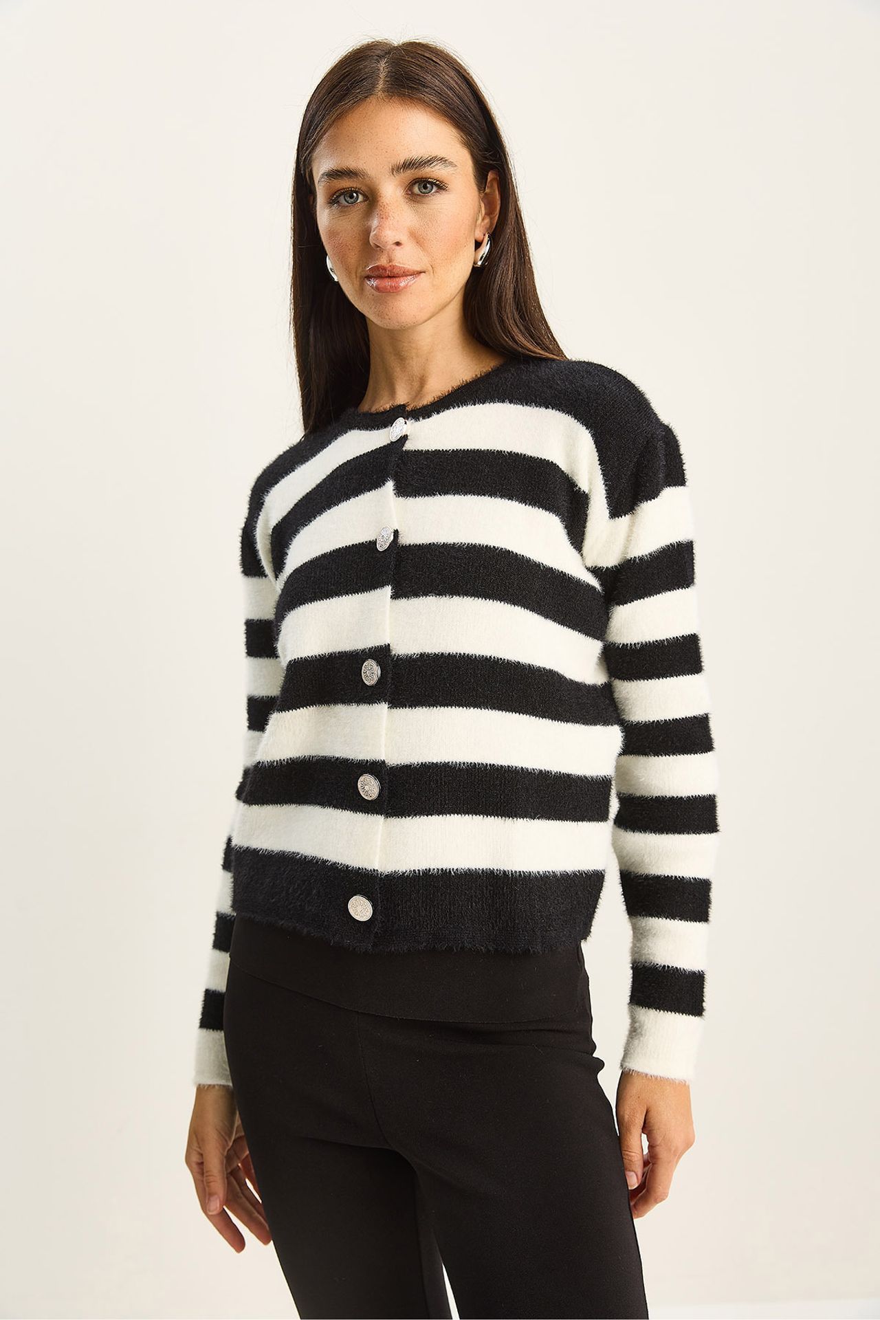 LUCCI Buttoned Striped Knit Cardigan 3