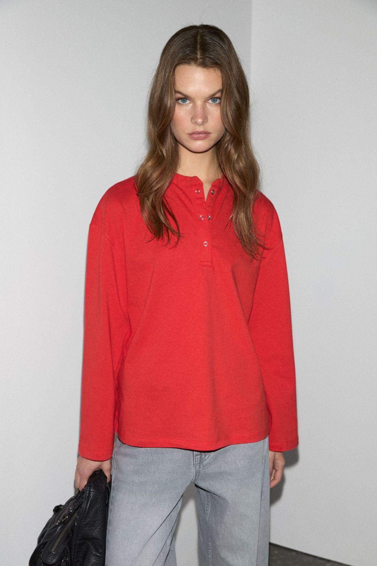 GRIMELANGE Crew Neck Long Sleeve T-Shirt 1