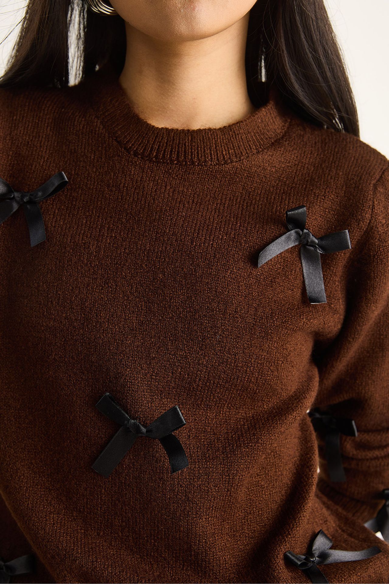 LUCCI Bow Detailed Crew Neck Sweater 6