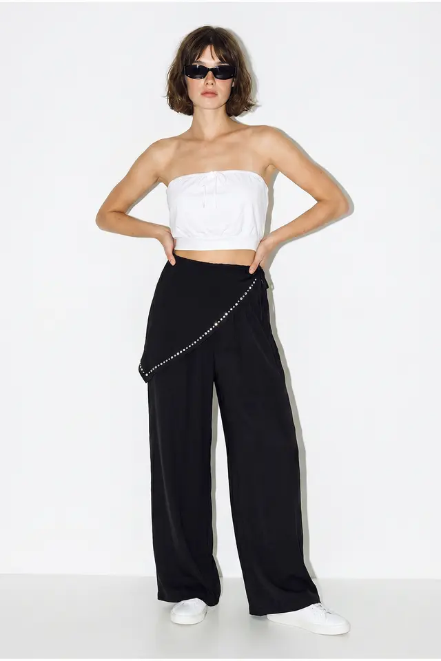LUCCI Wide Leg Pull-On Trousers