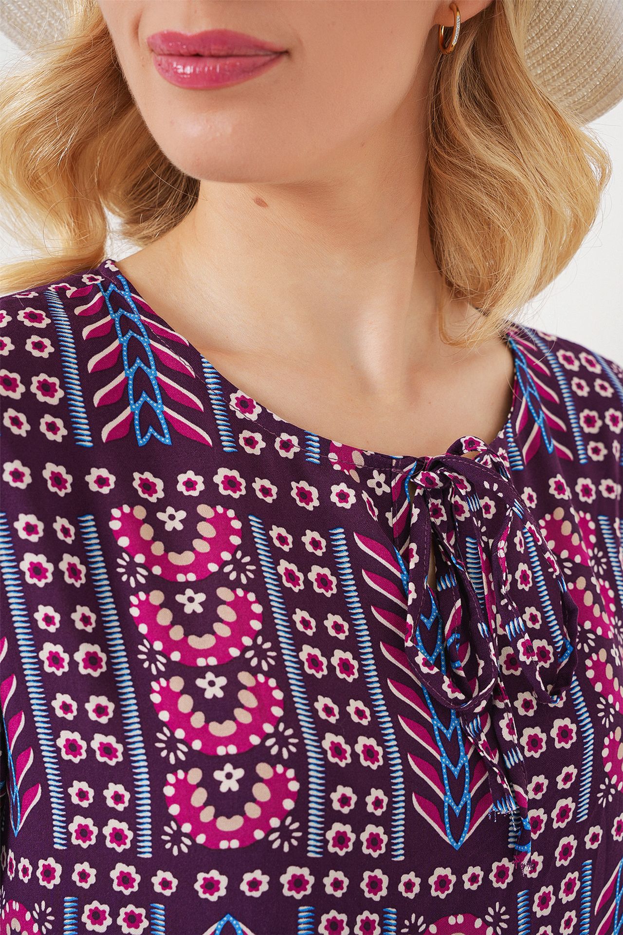 BDART Patterned Crew Neck Blouse with Bow Detail 5