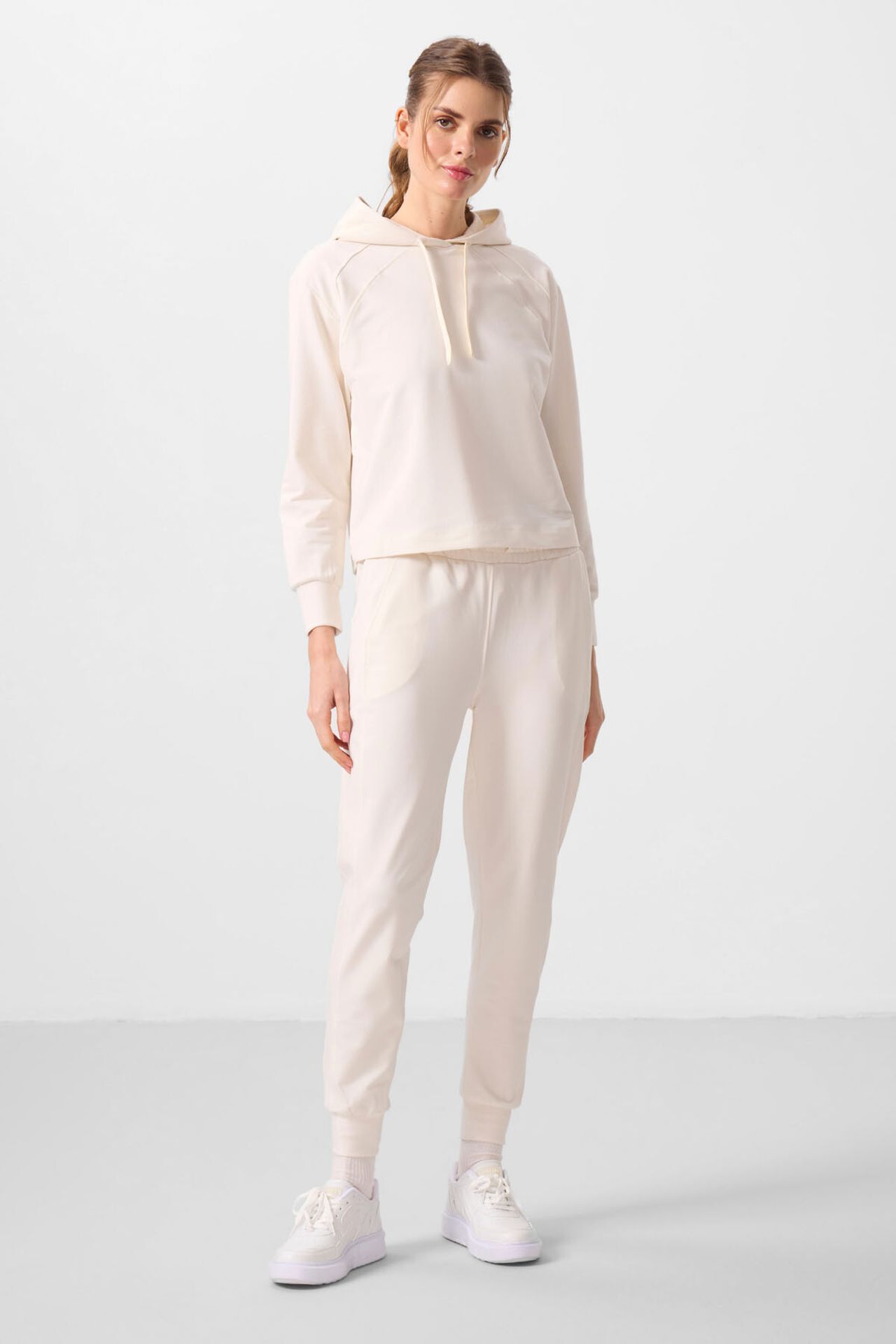 TOMMY Oversized Hooded Sweatshirt And Pants Set 1