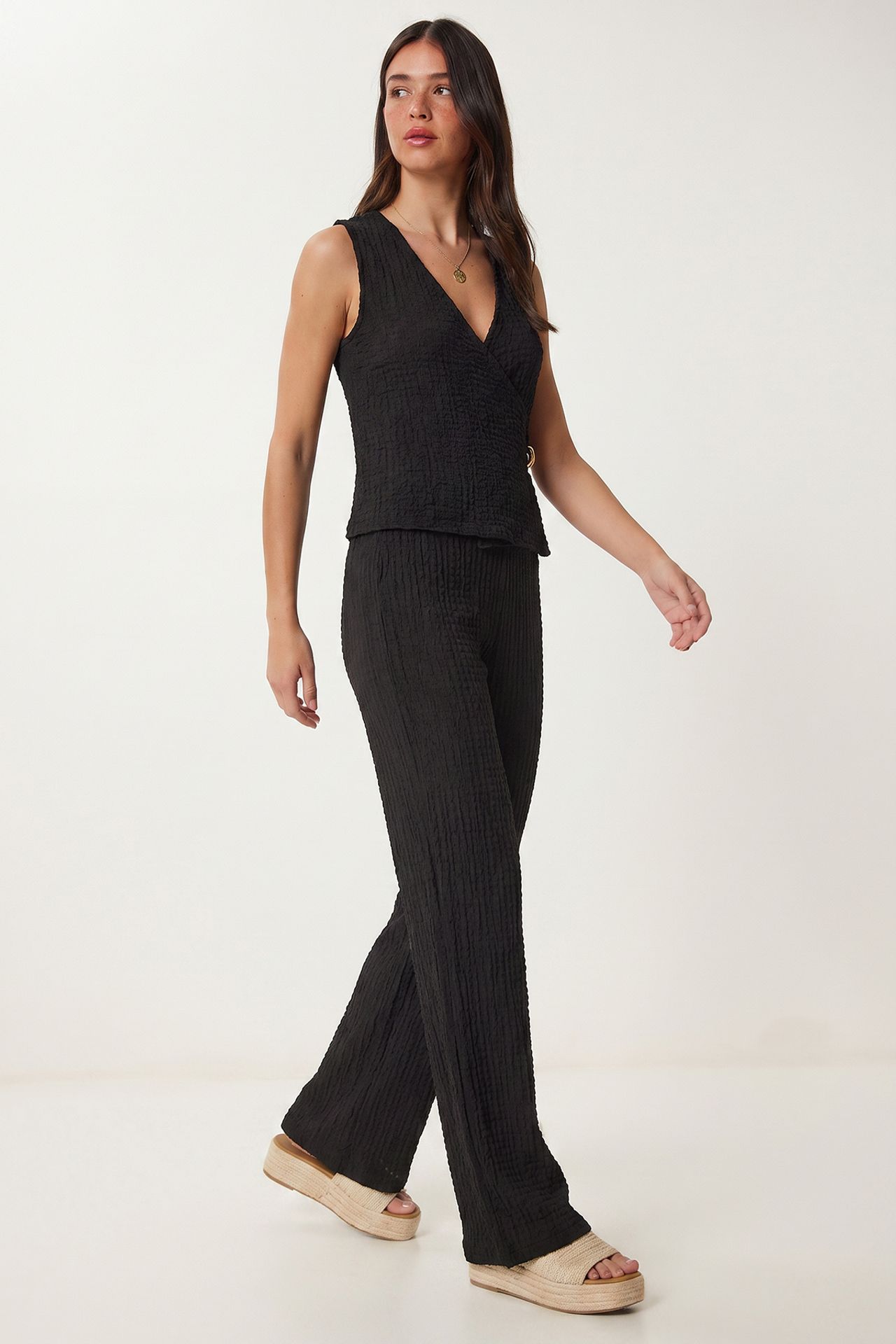 ISTANBUL Textured V-Neck High Waist Co-Ord Set with Wide Leg Pants 2