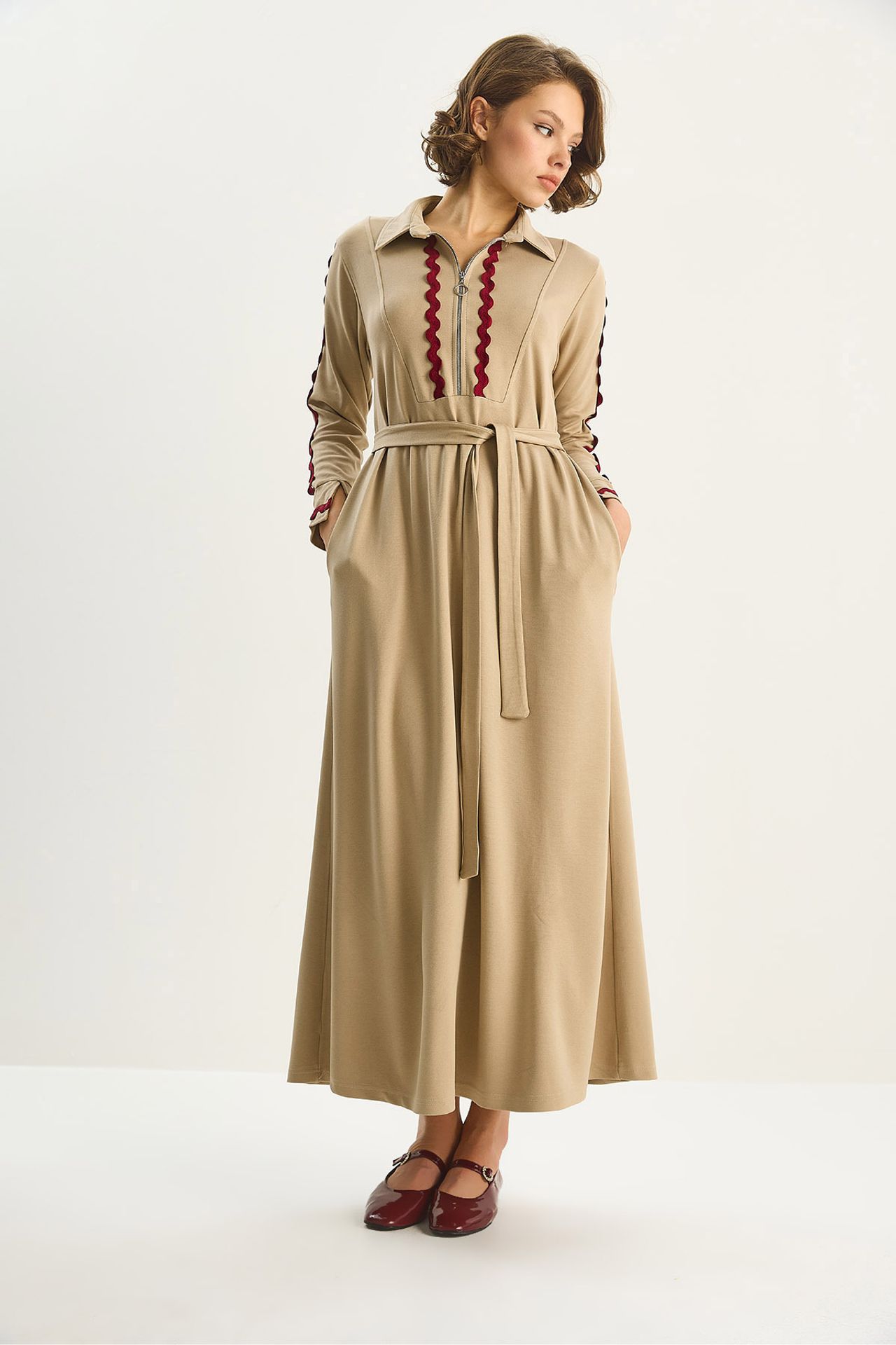 LUCCI Buttoned A-Form Fit Midi Dress with Binding Detail 3