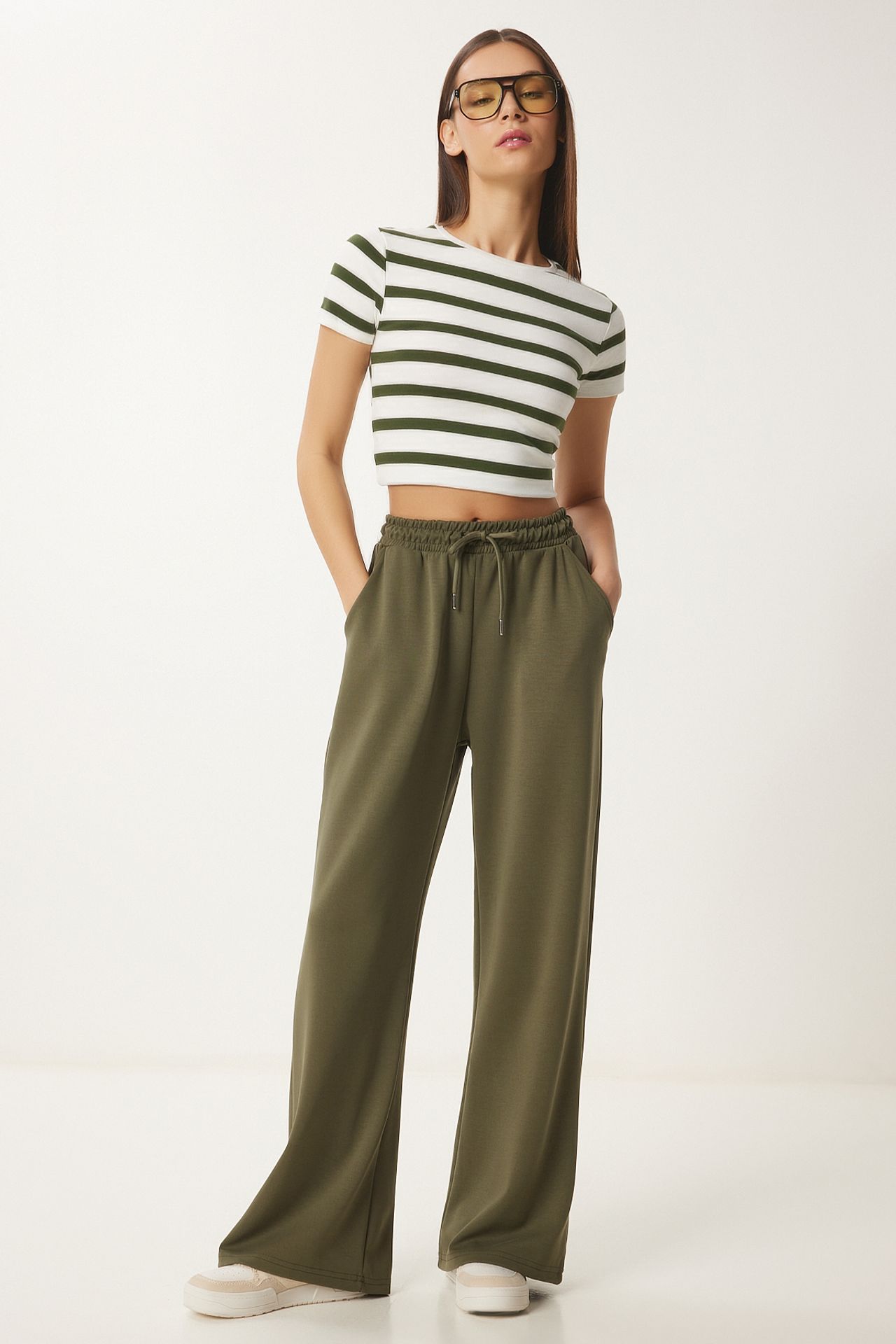 ISTANBUL Wide Leg Drawstring Waist Sweatpants 2