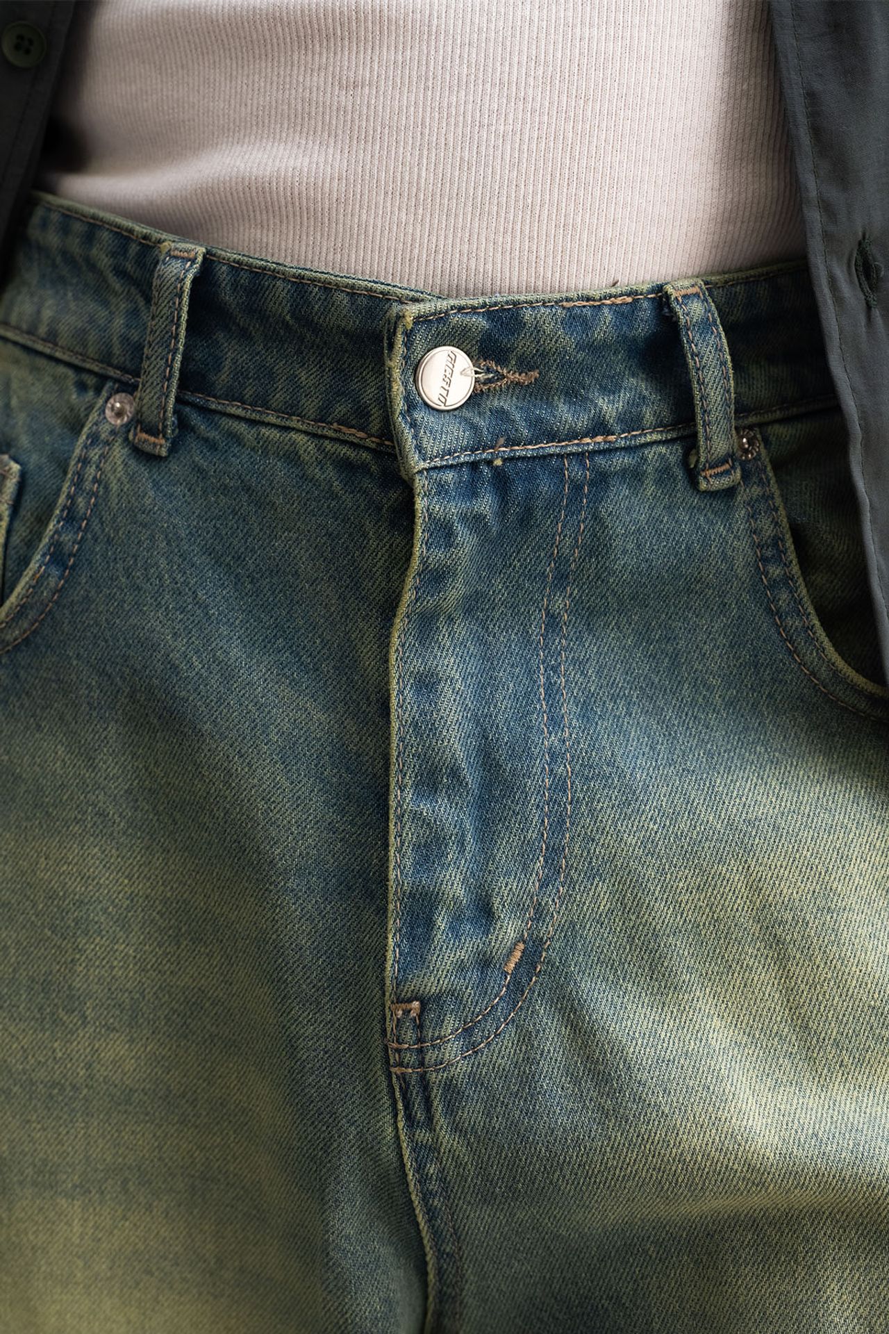 GIESTO Destroyed Denim Capri Shorts 4