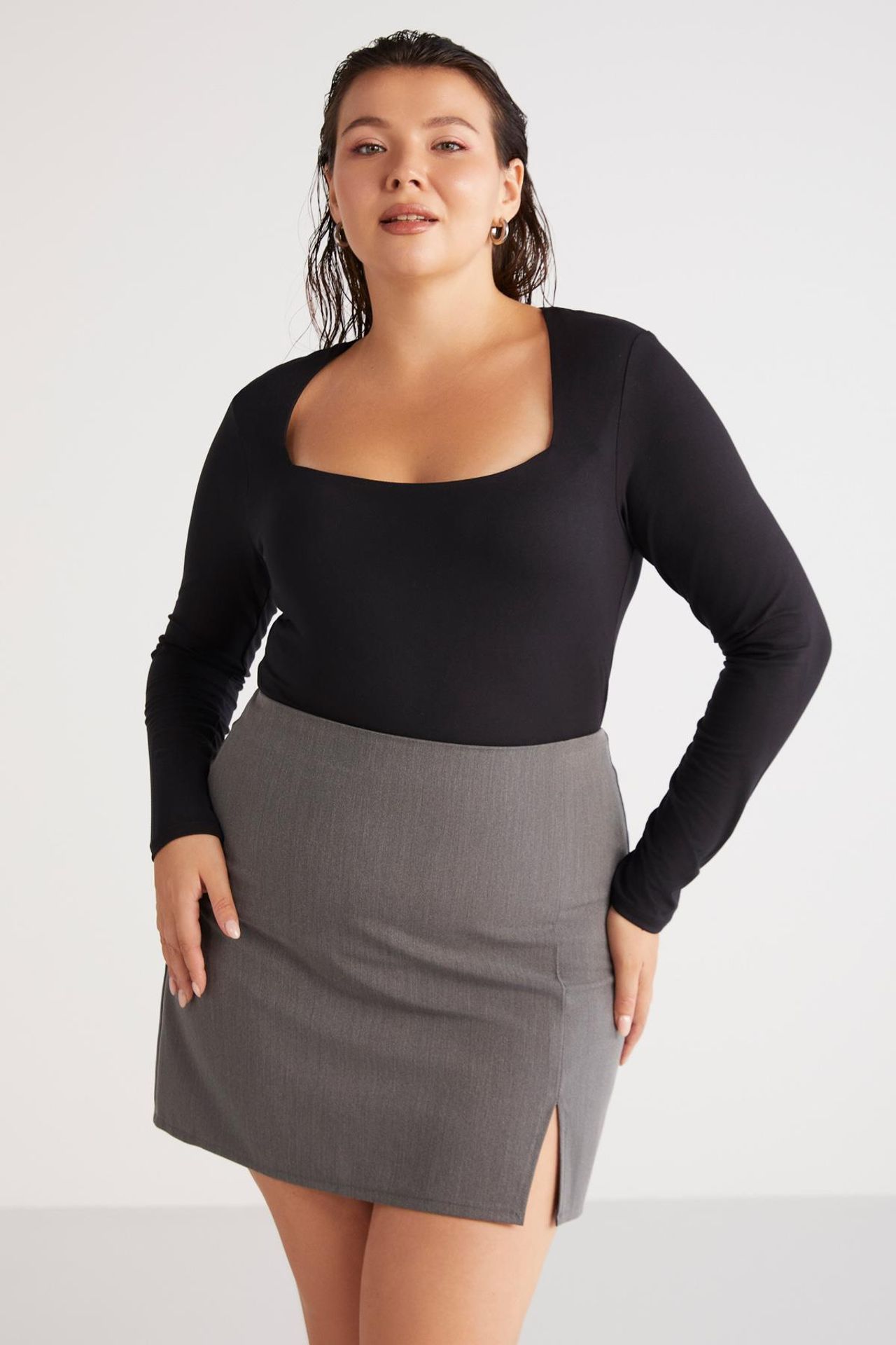 ETHIQUET Long Sleeve Simple Blouse 2