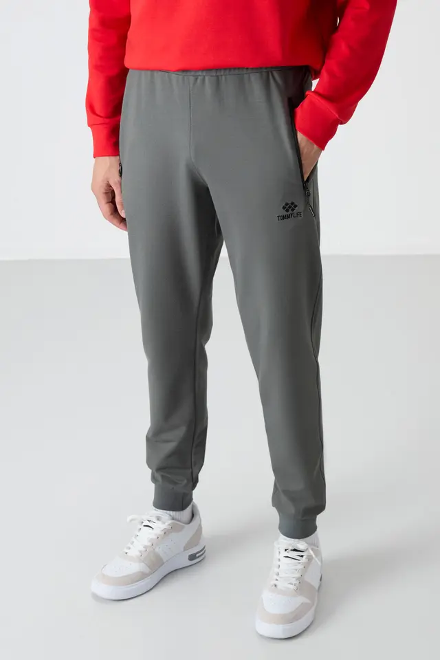 TOMMY Men's Solid Pull-on Sweatpants With Zip Pocket