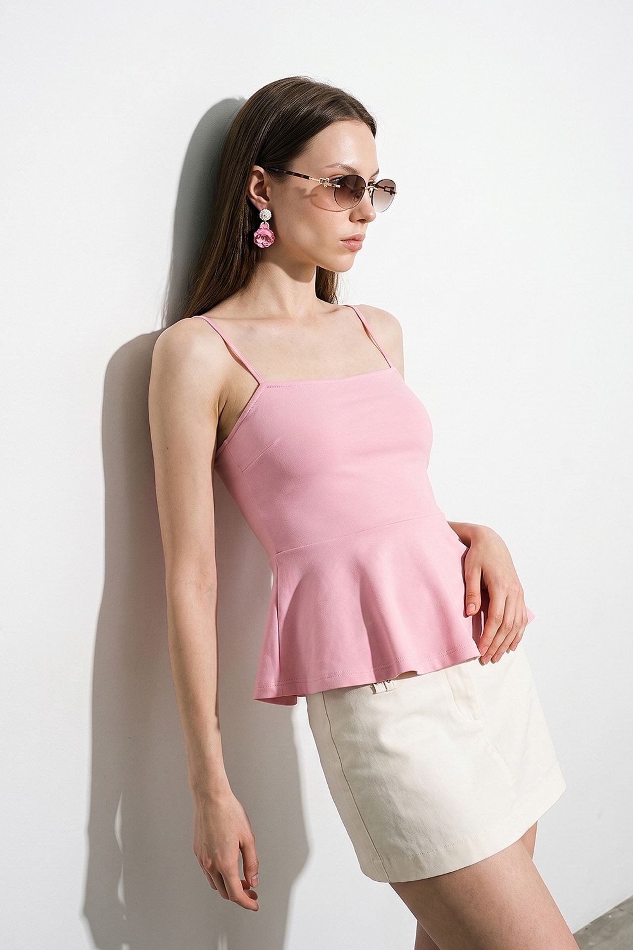 DILVIN Fitted Square-neck Frilly Cami Top 1