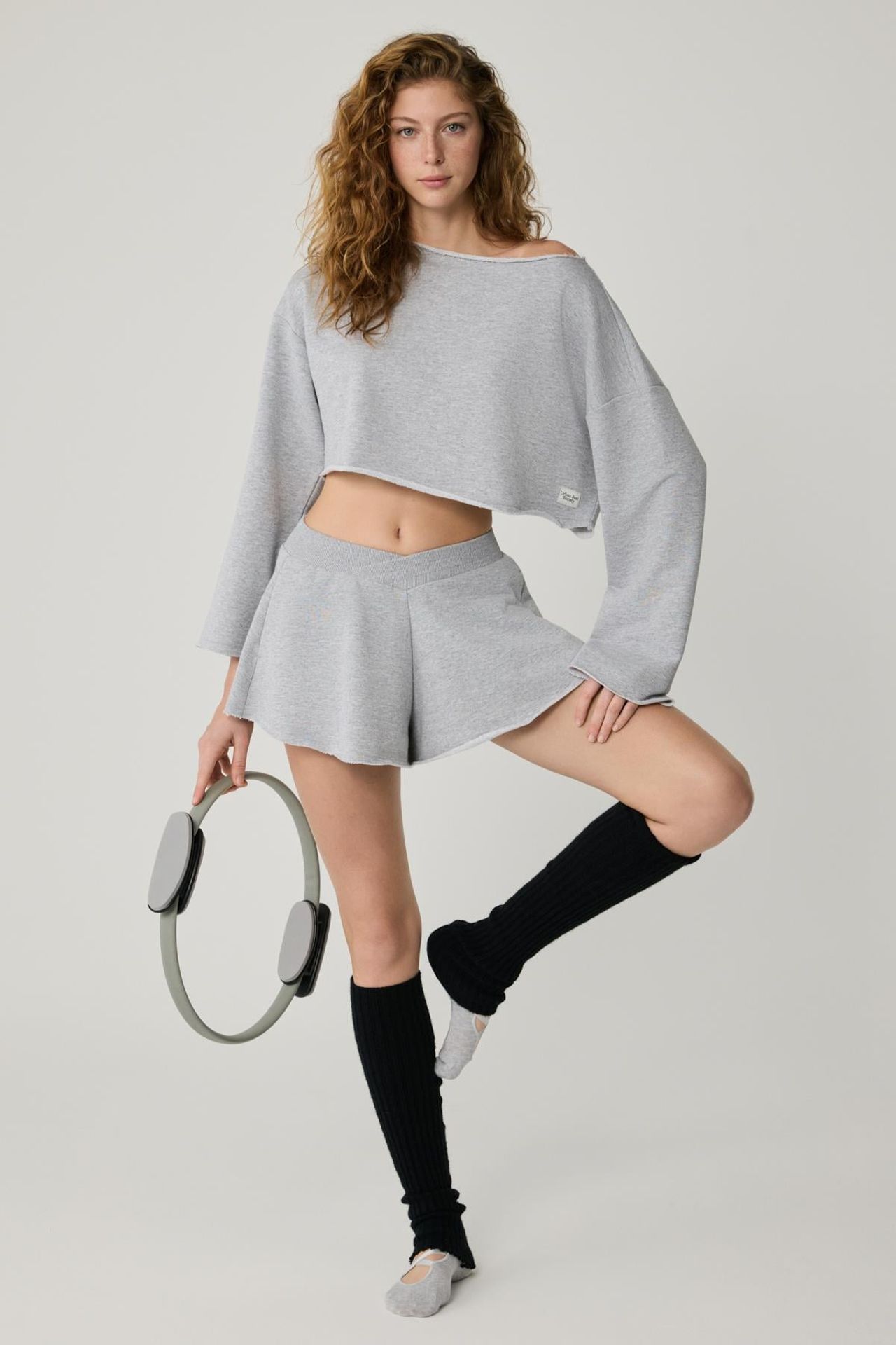 GRIMELANGE Crop Loose Crew Neck Sweatshirt 2