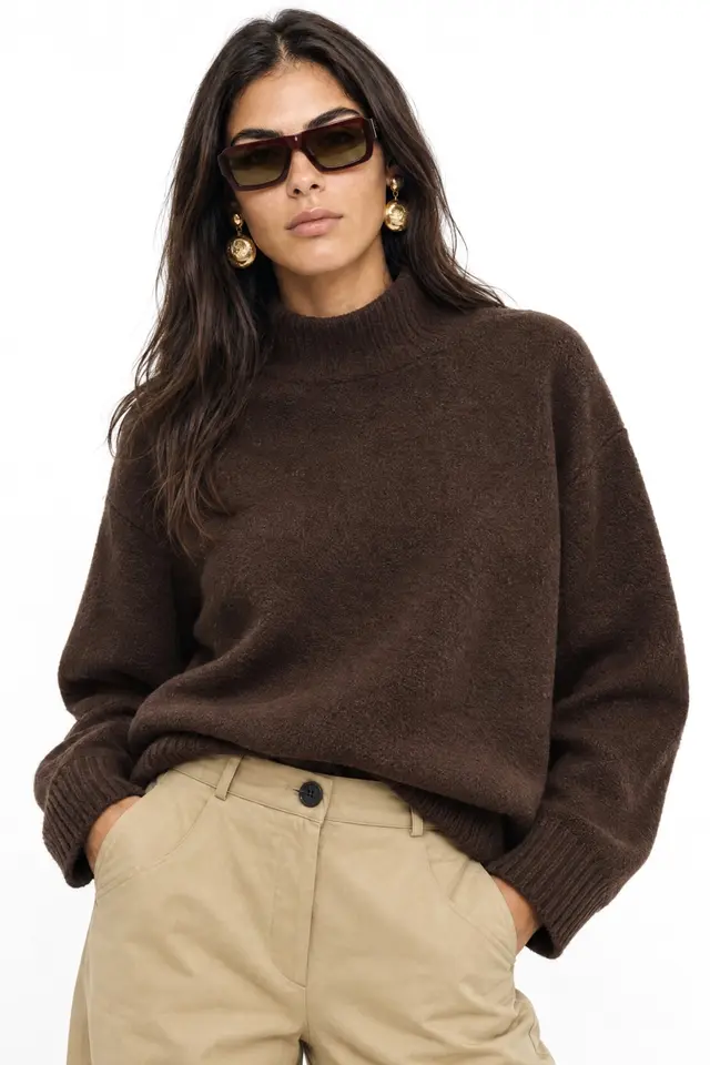 MIXRAY Oversized Ribbed Turtleneck Sweater