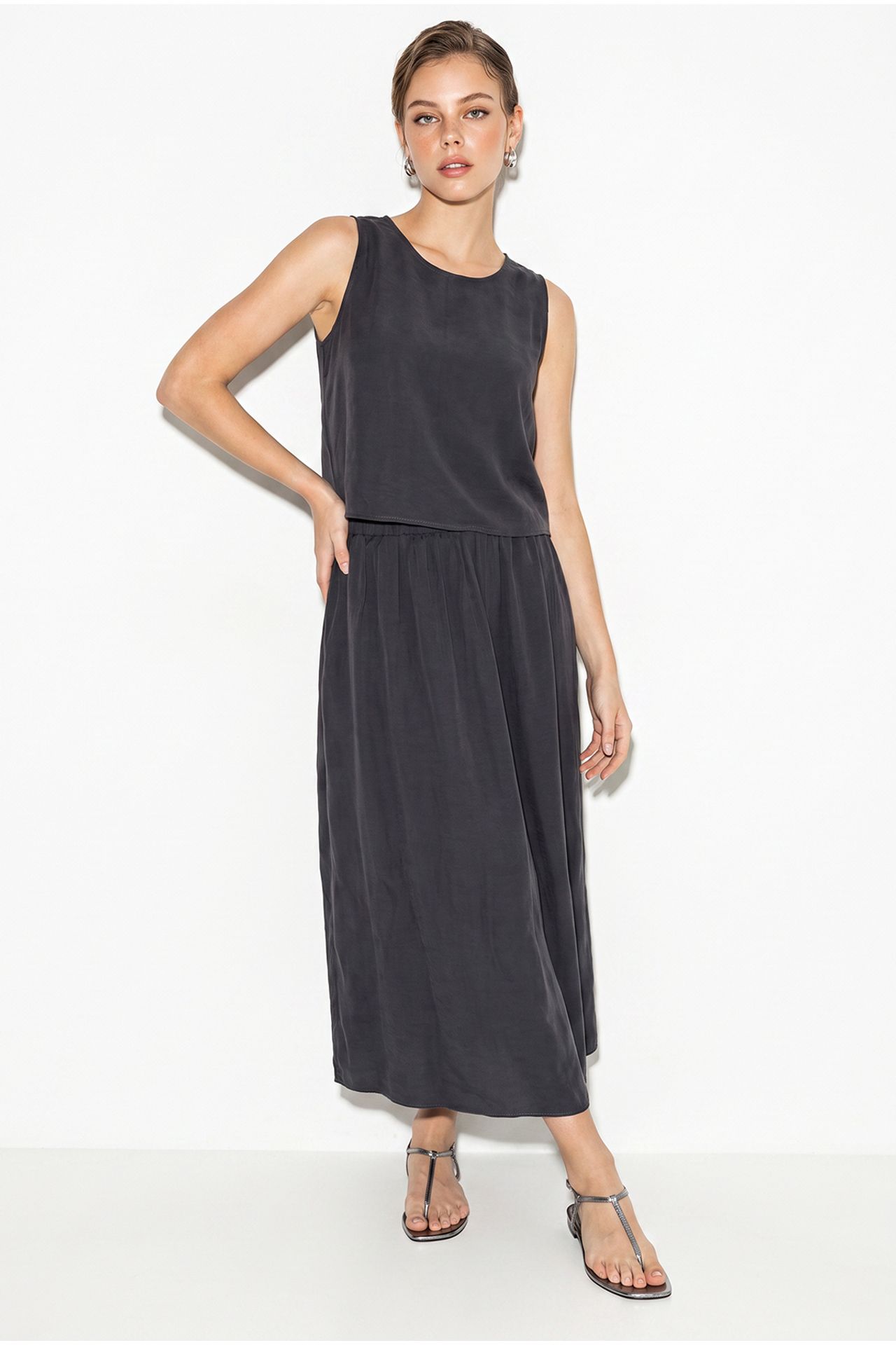 Sleeveless Scoop Neck Tank Top and Midi Skirt Co-Ord Set 4