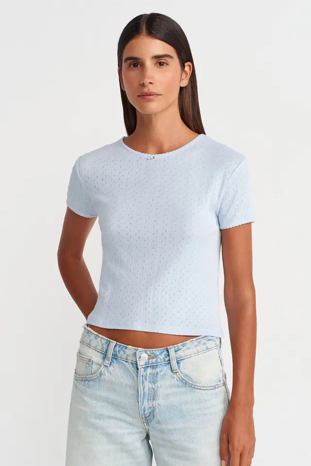 DILVIN Women's Ribbed Crop T-Shirt