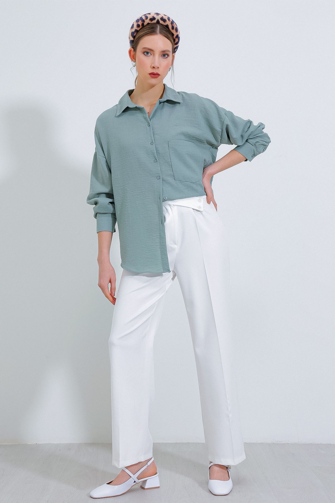 BDART Linen Blended Shirt with Button Closure 4
