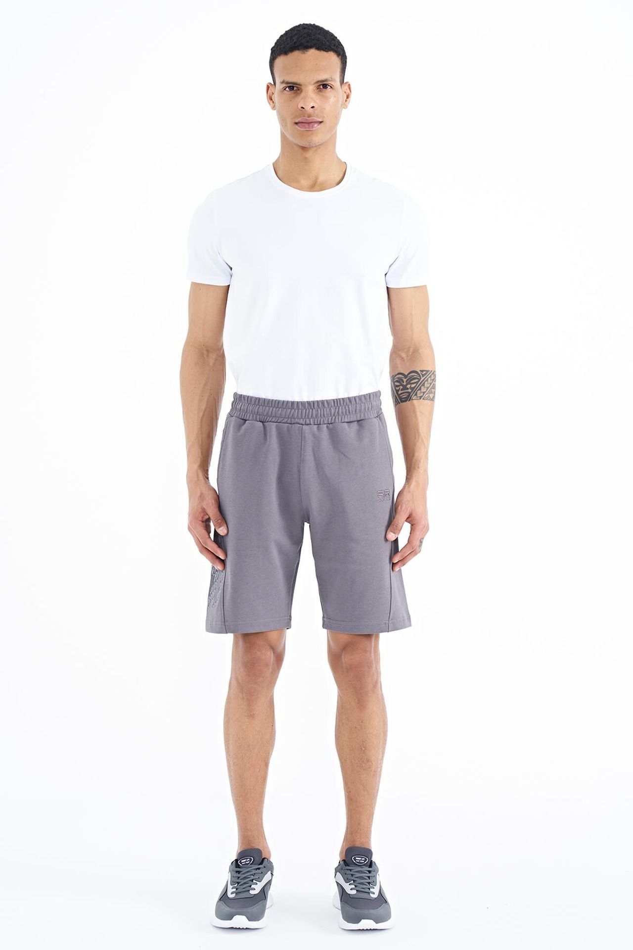 TOMMY Men's Cotton-Blend Sweat Shorts 1
