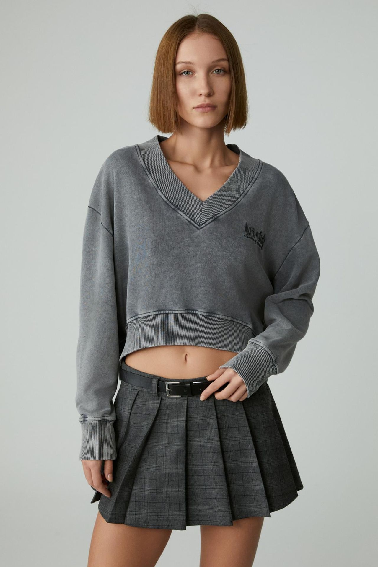 GRIMELANGE Oversized V-Neck Crop Sweatshirt 1