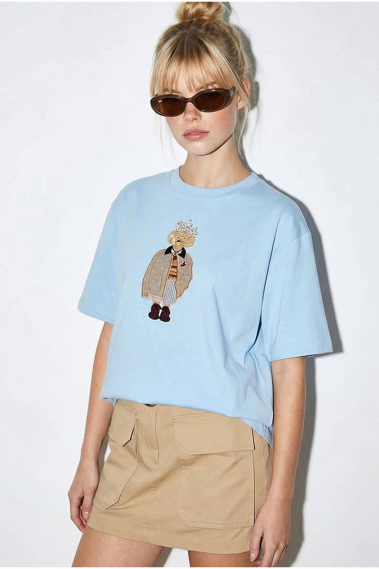 LUCCI Embroidered Crew Neck Relaxed Fit T-Shirt 2