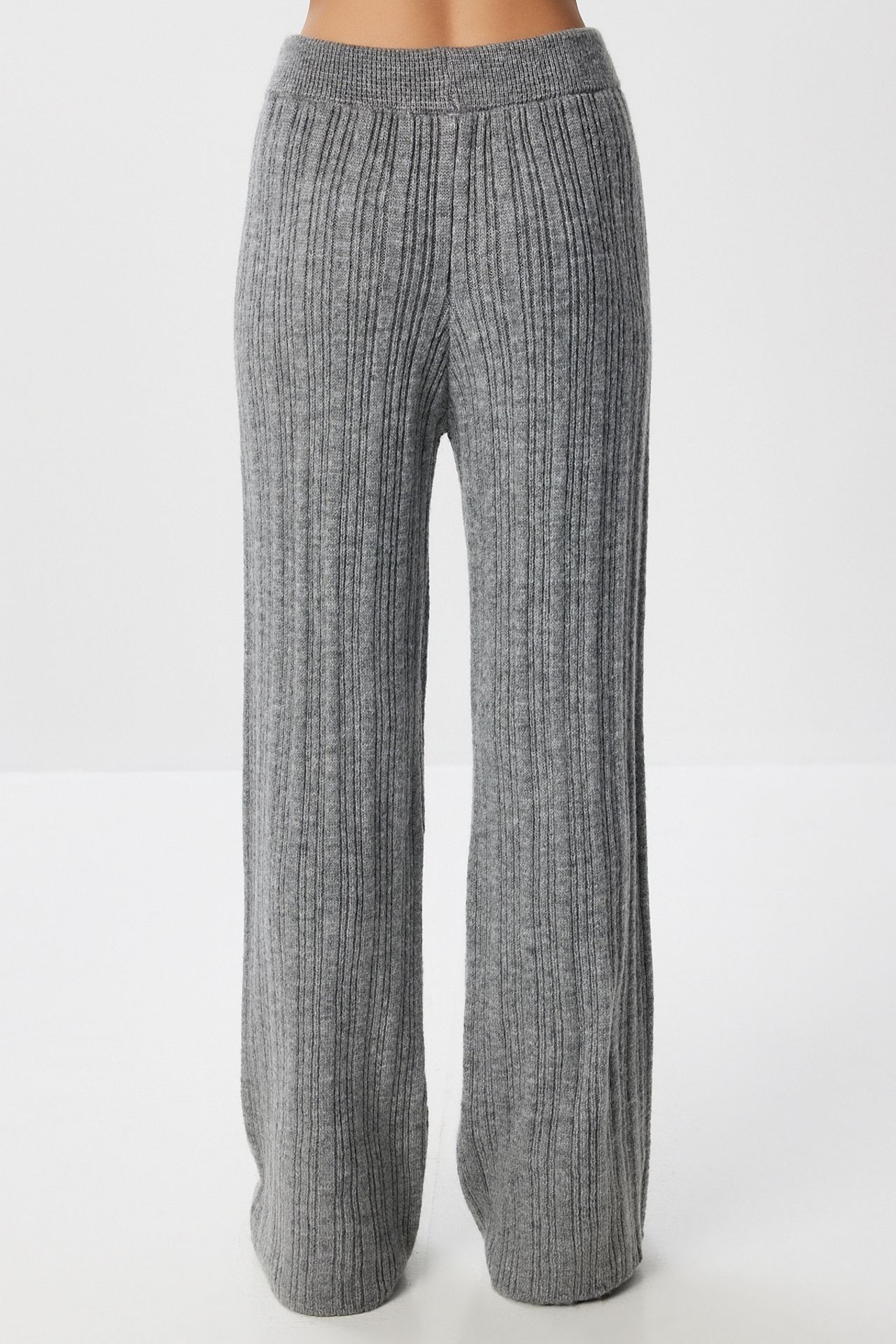 ISTANBUL Off Shoulder Ribbed Knitwear Two-Piece Set 6