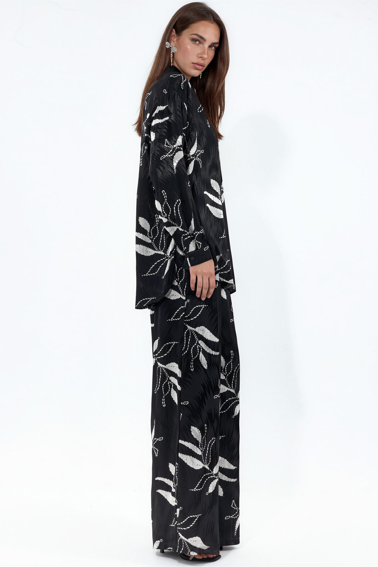 BDART Floral Viscose Shirt and Wide-Leg Trousers Set 4
