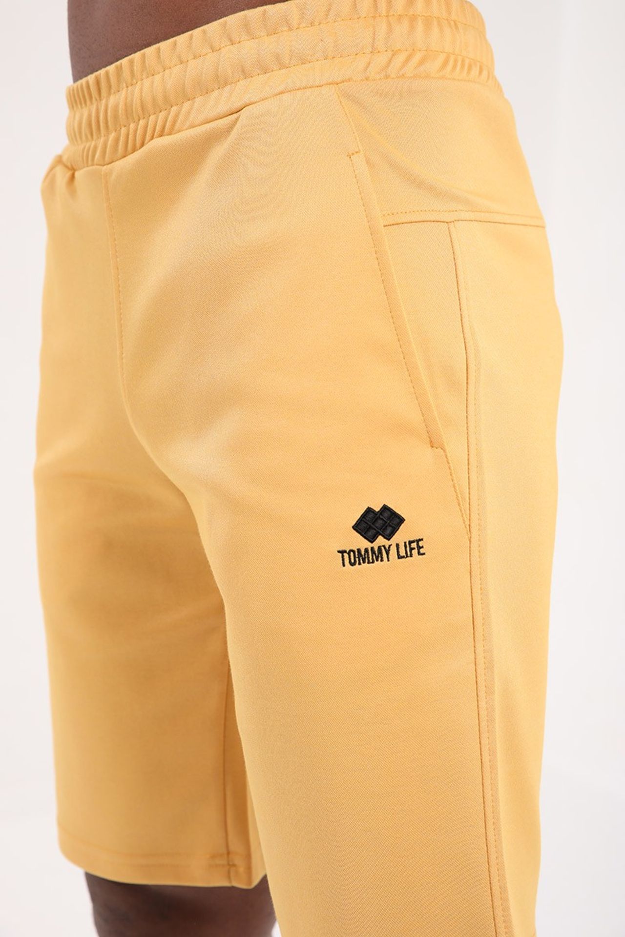 TOMMY Men's Jersey Shorts With Drawstring Waist 6