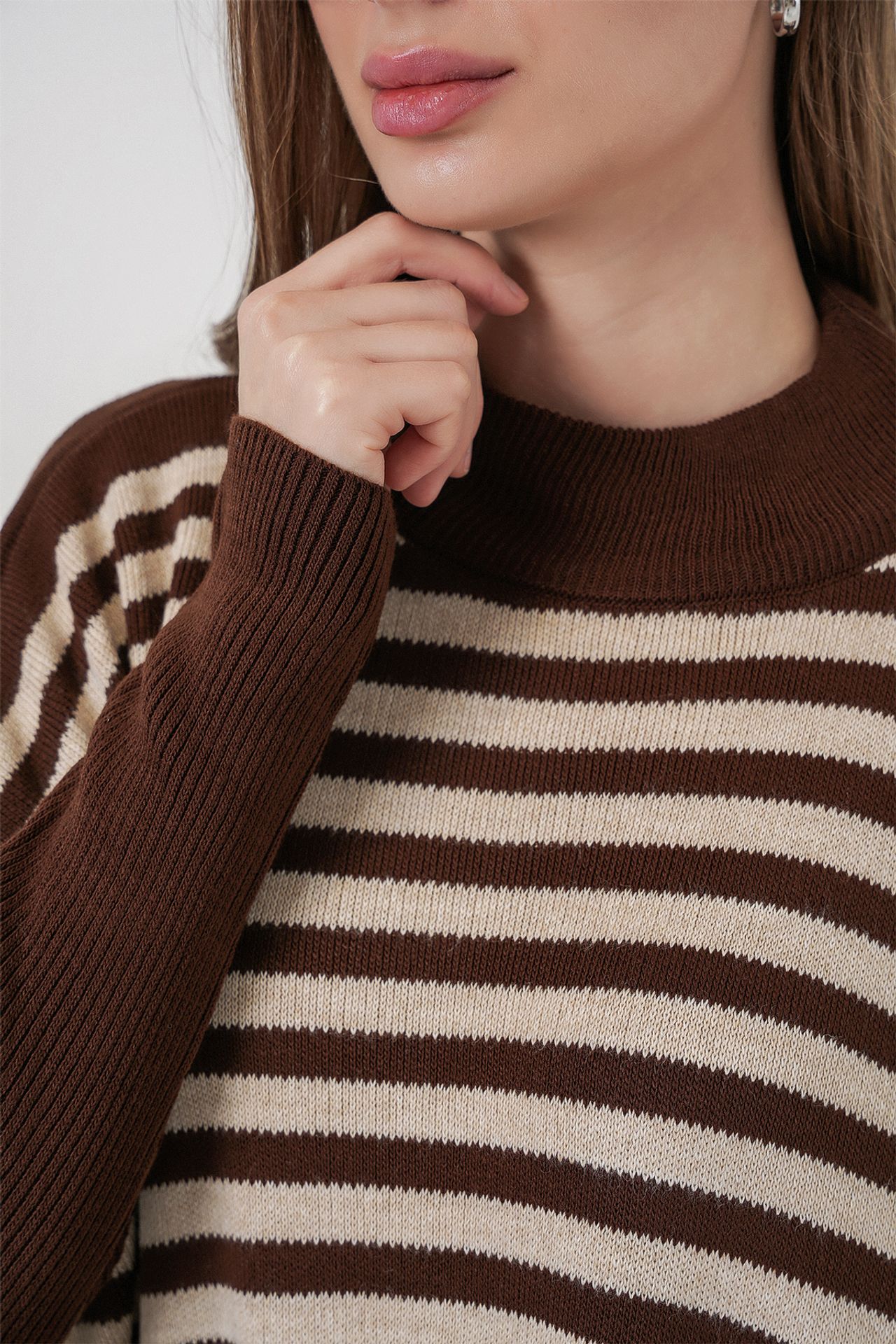 BDART Oversized Acrylic Crew Neck Jumper 5