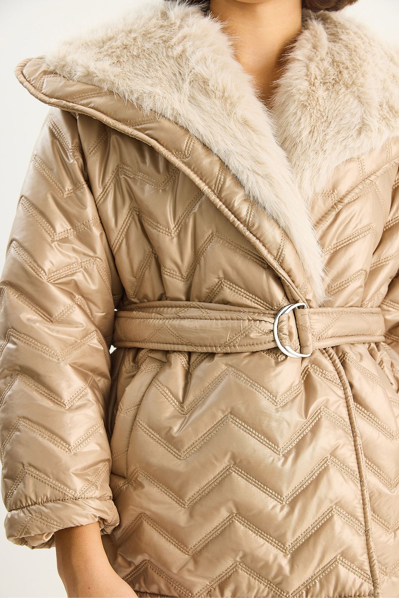 LUCCI Hooded Faux Fur Detailed Jacket