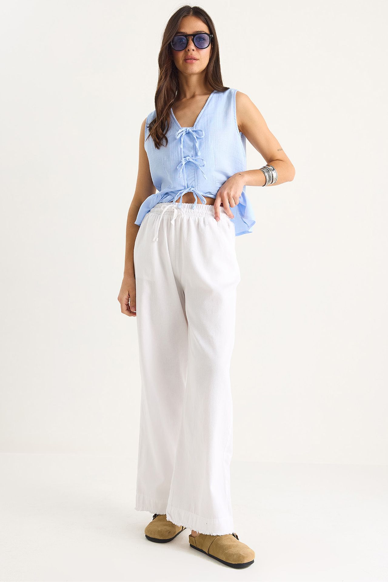 LUCCI Elastic Waist Straight Leg Pants 1
