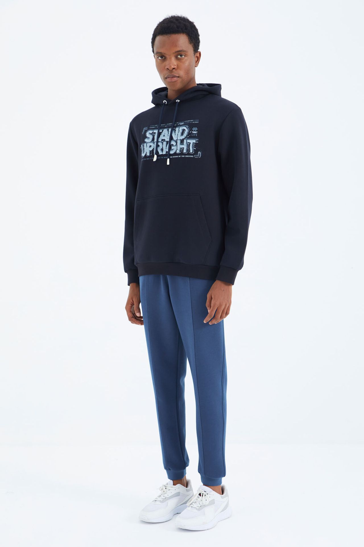 TOMMY Men's Regular-Fit 3-Thread Fleece Sweatpants 1
