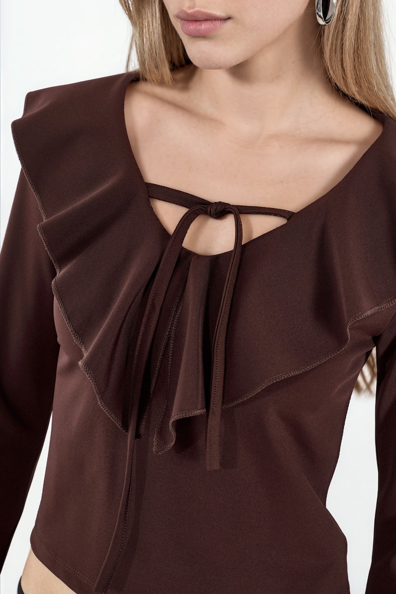BDART Frilly V-Neck Crop Blouse 4