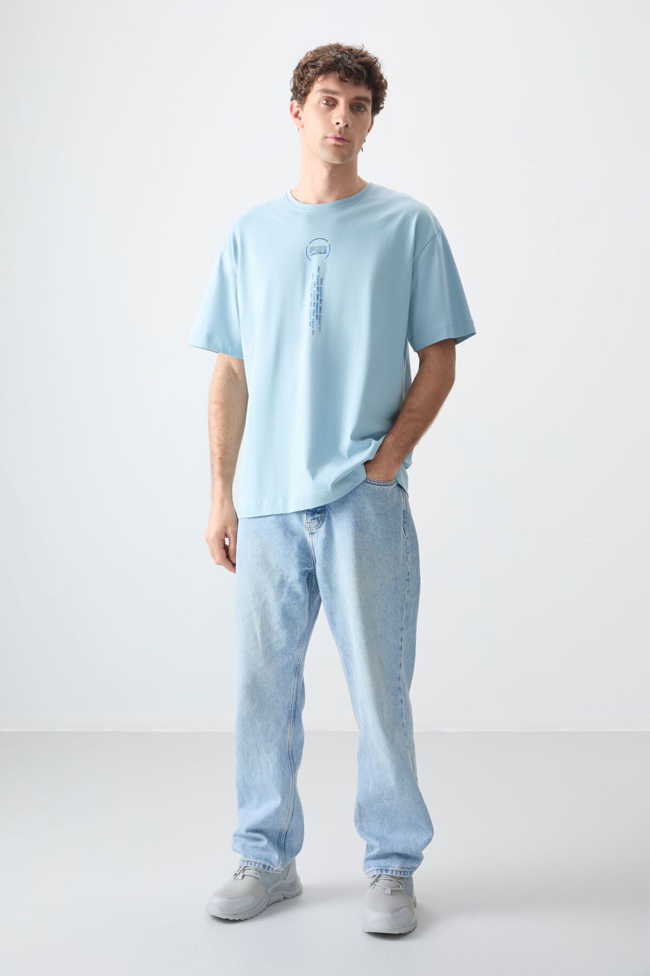 TOMMY Oversized Cotton Text Print Crew Neck T-Shirt 4