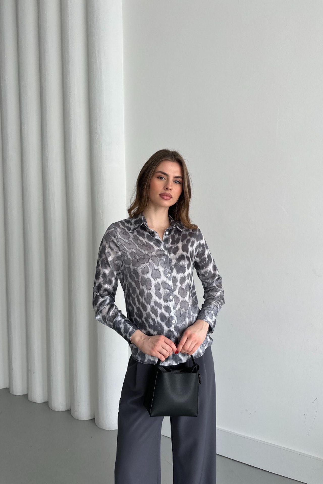 MY FASHION Leopard Print Button-Up Shirt 4