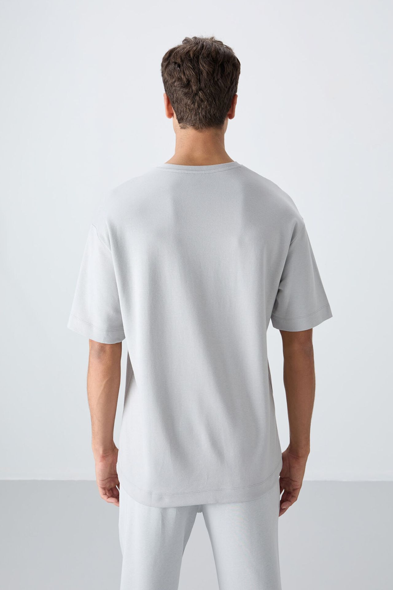 TOMMY Oversized Printed Crew Neck T-Shirt 5