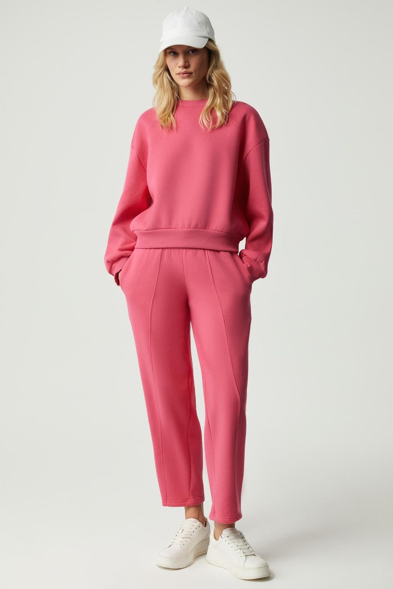 GRIMELANGE Relaxed Crew Neck Sweatshirt 2