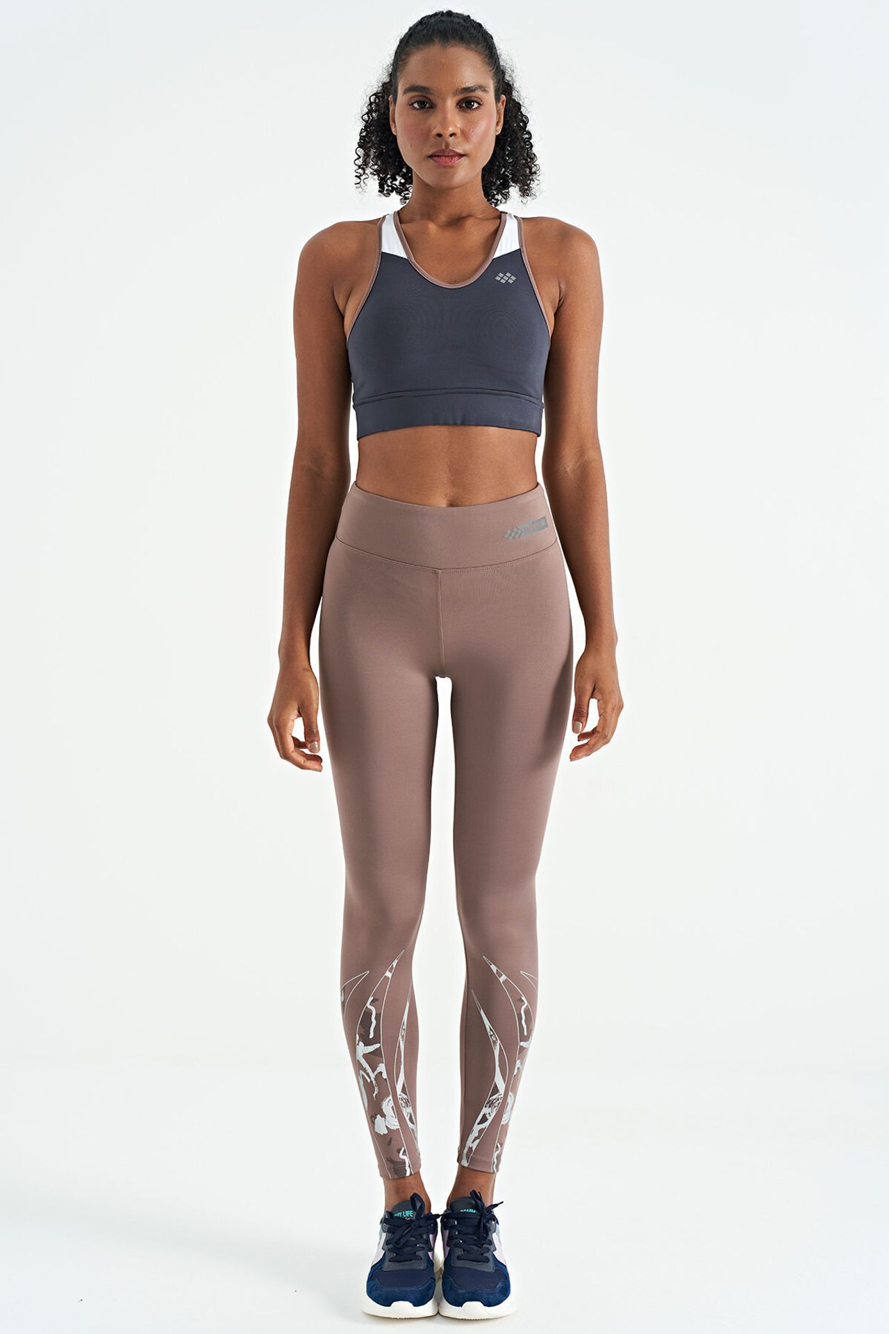 TOMMY Fitted U Collar Knitted Sports Crop Top 2