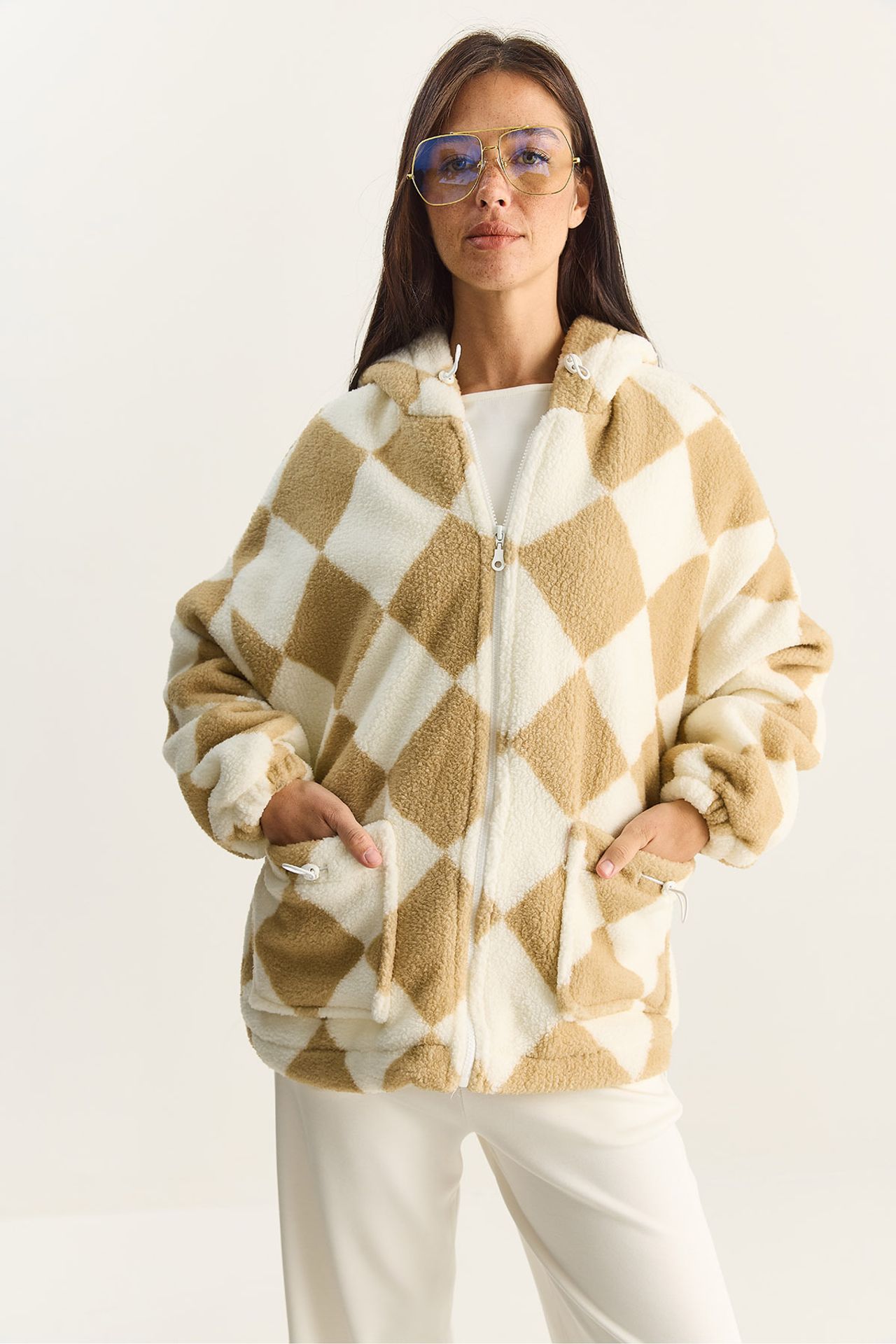 LUCCI Oversized Diamond Patterned Plush Jacket
