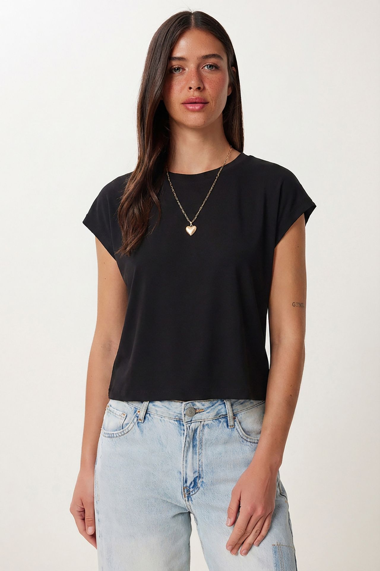 ISTANBUL Women's Crew Neck Short-Sleeve T-Shirt 3